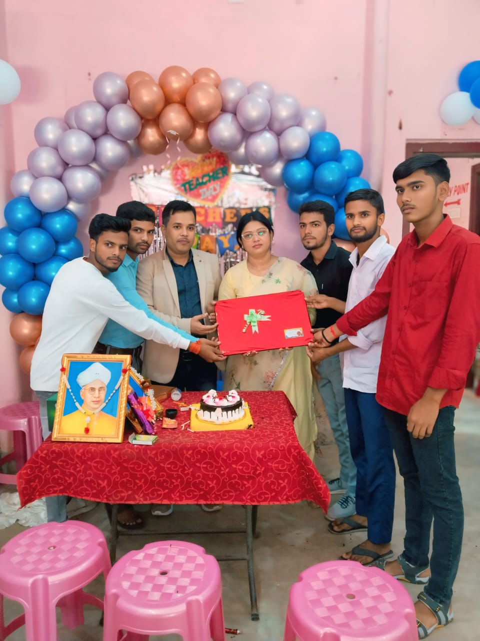 Students learning in computer lab